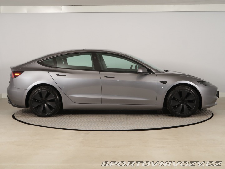Tesla Model 3 Standard Range 60kWh 2025