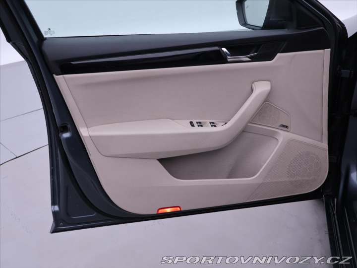 Škoda Superb 2,0 TSI 206kW DSG 4x4 CZ 2016