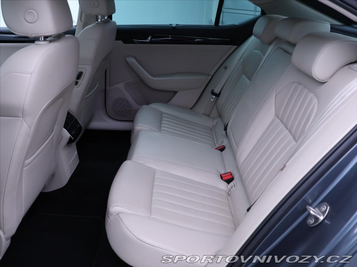 Škoda Superb 2,0 TSI 206kW DSG 4x4 CZ 2016