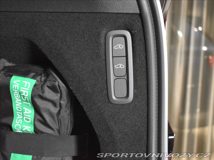 Volvo Ostatní modely XC90 2,0 T8 Ultra Bright 2026