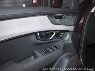 Volvo Ostatní modely XC90 2,0 T8  Ultra Bright 1800