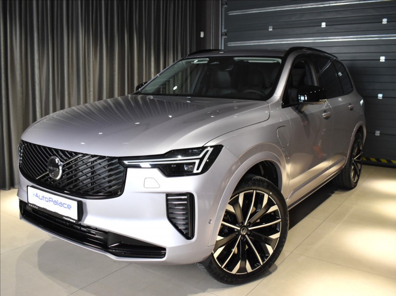 Volvo Ostatní modely XC90 2,0 T8  Plus Dark