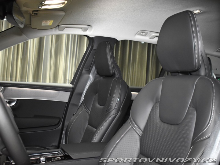Volvo Ostatní modely XC90 2,0 T8  Plus Dark 2026