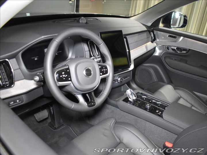 Volvo Ostatní modely XC90 2,0 T8  Plus Dark 2026