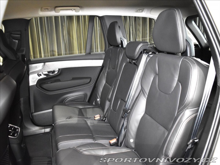 Volvo Ostatní modely XC90 2,0 T8  Plus Dark 2026