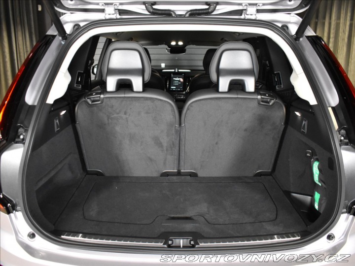 Volvo Ostatní modely XC90 2,0 T8  Plus Dark 2026