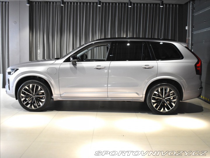 Volvo Ostatní modely XC90 2,0 T8  Plus Dark 2026