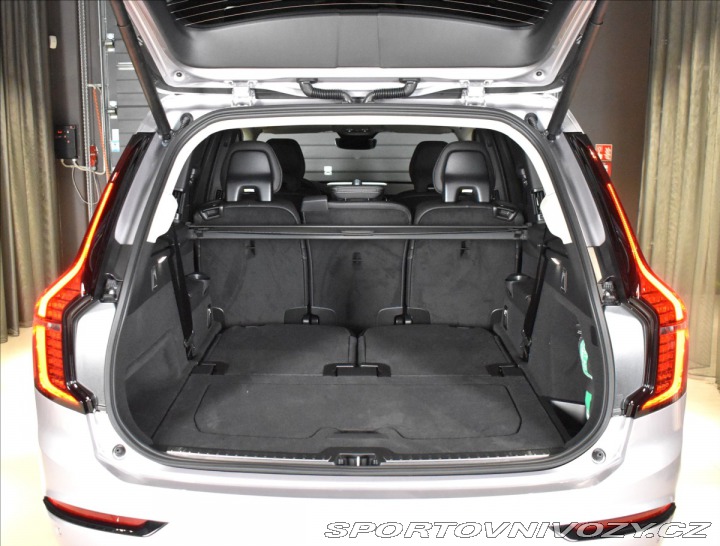Volvo Ostatní modely XC90 2,0 T8  Plus Dark 2026
