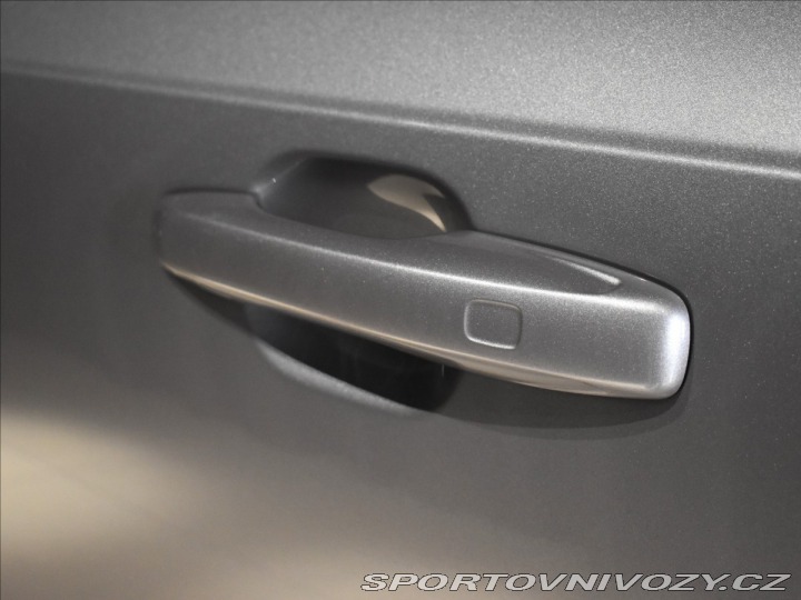 Volvo Ostatní modely XC90 2,0 T8  Plus Dark 2026