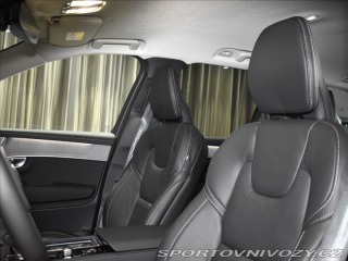 Volvo Ostatní modely XC90 2,0 T8  Plus Dark 2026