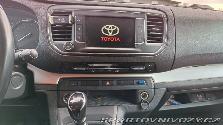 Toyota Ostatní modely ProAce Verso 2,0   diesel / 110kW 2022