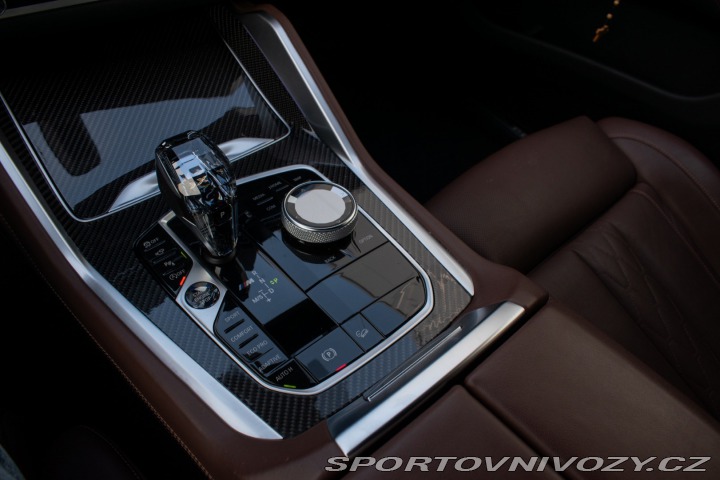 BMW X6 M50d xDrive 294kw SK, AJ 2020