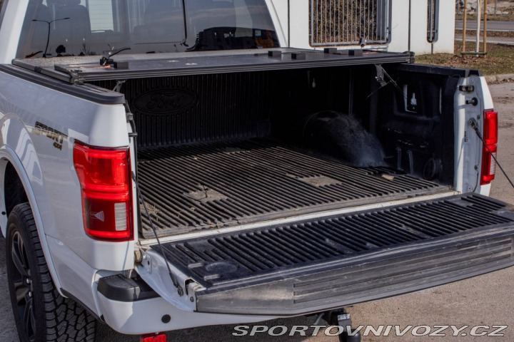 Ford Ostatní modely F-150  5.0L V8 Benzín / DPH / 4 2018