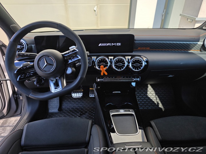 Mercedes-Benz A A45S Rezervace 2023