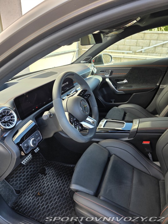 Mercedes-Benz A A45S Rezervace 2023