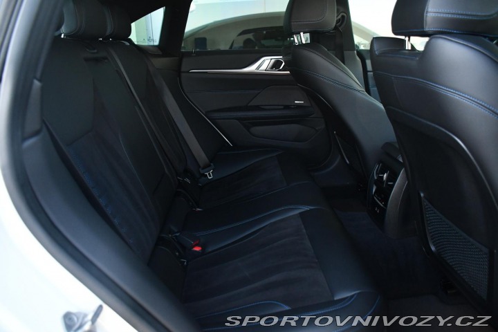 BMW 4 M440i xDrive H/K ČR 2022