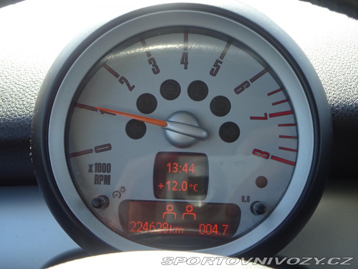 Mini One 1.4 70kW KLIMA SERVIS 2008
