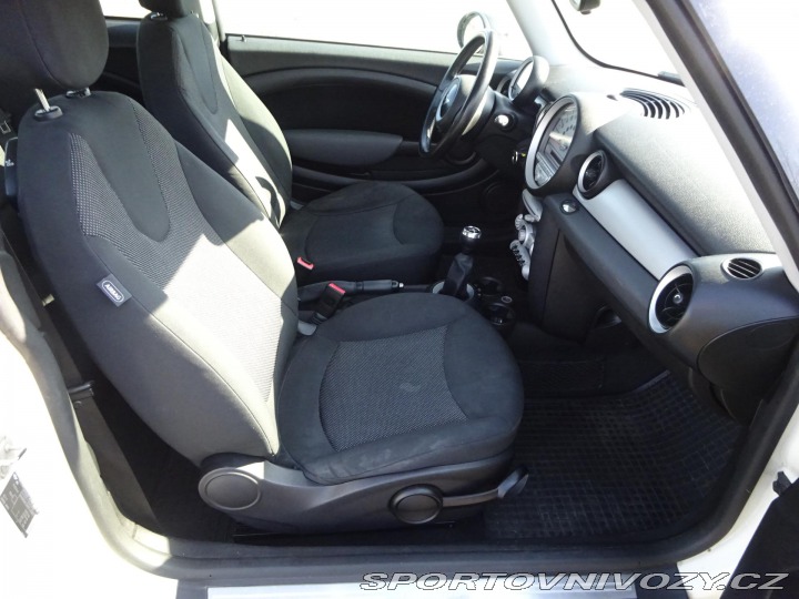 Mini One 1.4 70kW KLIMA SERVIS 2008