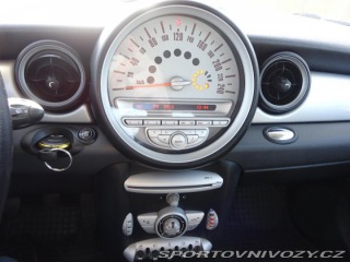 Mini One 1.4 70kW KLIMA SERVIS 2008