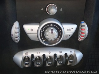 Mini One 1.4 70kW KLIMA SERVIS 2008