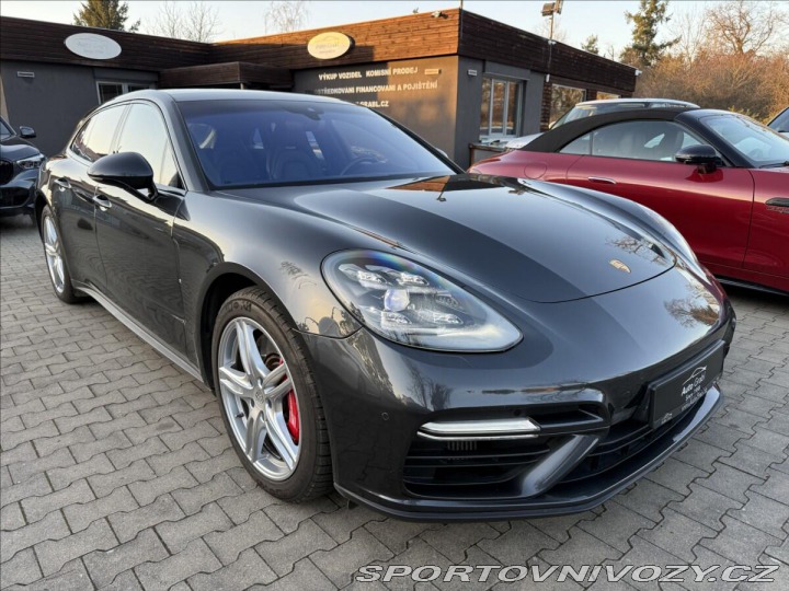 Porsche Panamera Turbo 2019