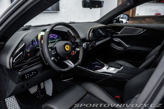 Ferrari Purosangue Lift, karbon, NOVÉ 2026