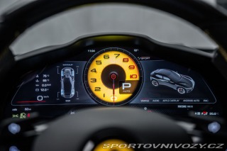 Ferrari Purosangue Lift, karbon, NOVÉ 2026