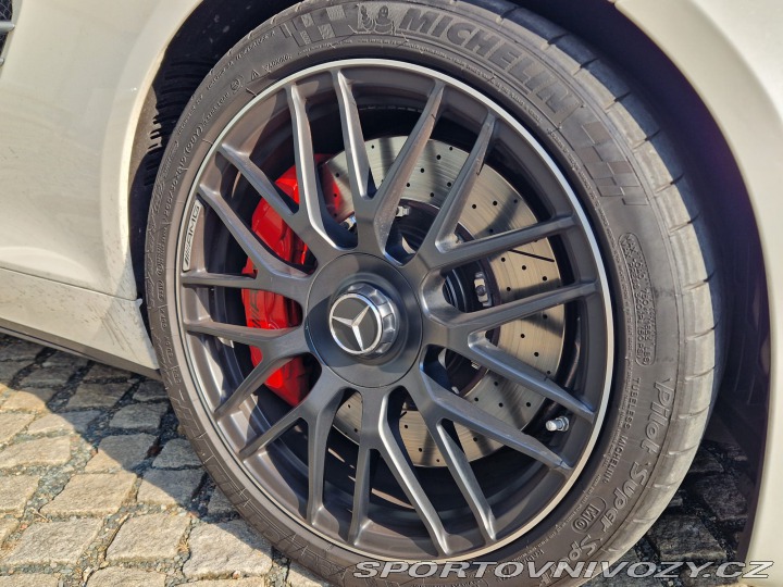 Mercedes-Benz AMG GT  2021