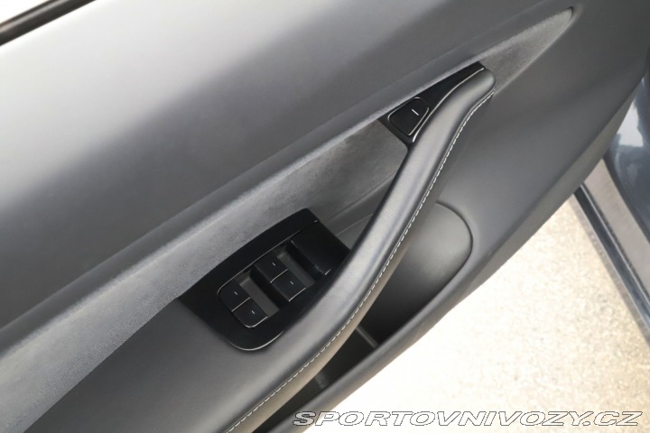 Tesla Model 3 Std Range Plus 52kWh 2019