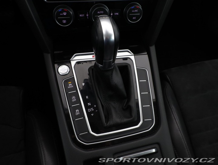 Volkswagen Ostatní modely Passat Highline 2.0 BiTDI 2015