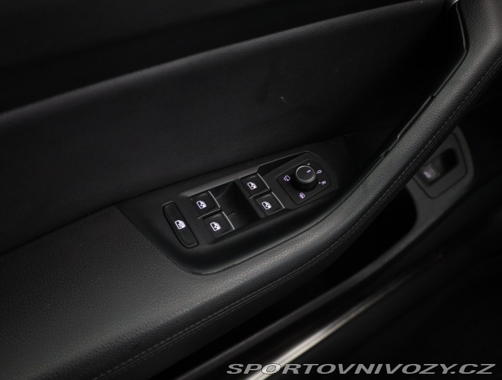 Volkswagen Ostatní modely Passat Highline 2.0 BiTDI 2015