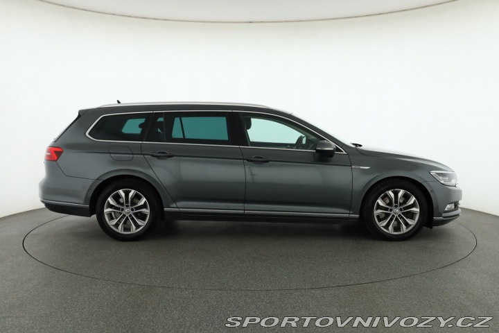 Volkswagen Ostatní modely Passat Highline 2.0 BiTDI 2015