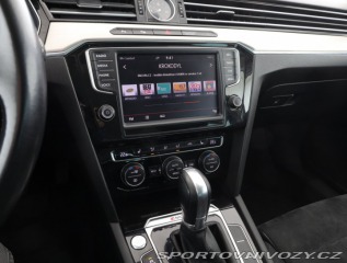Volkswagen Ostatní modely Passat Highline 2.0 BiTDI 2015