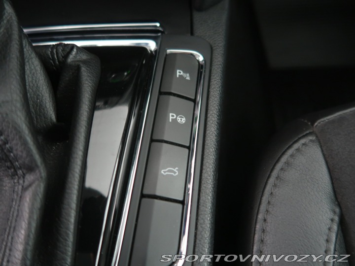 Škoda Superb Elegance 3.6 FSI V6 2013