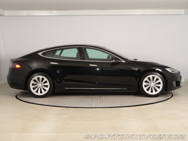 Tesla Model S 75 2016