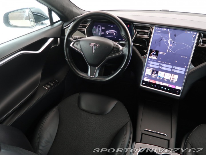 Tesla Model S 75 2016