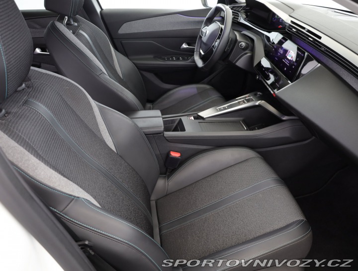 Peugeot 308 Hybrid 180 2022