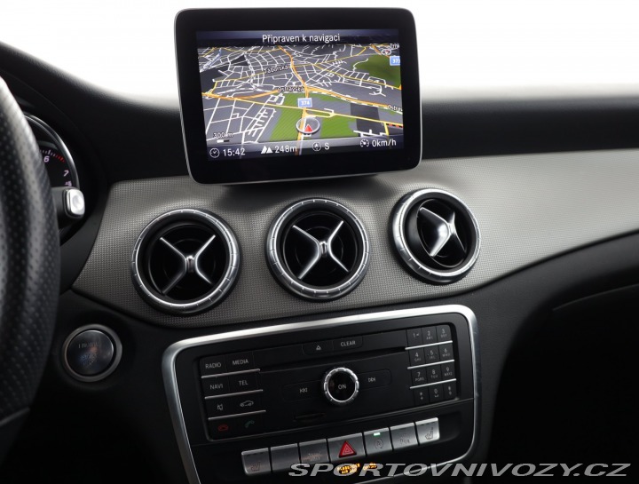 Mercedes-Benz CLA 200 2018