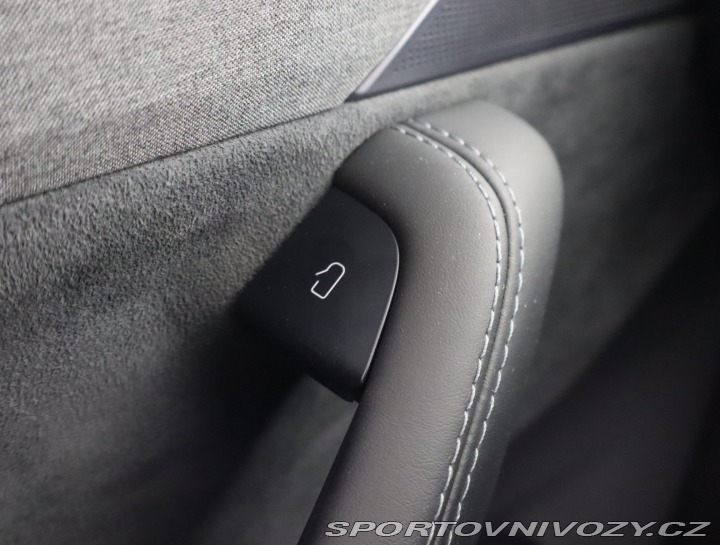 Tesla Model Y Long Range AWD 79kWh 2025