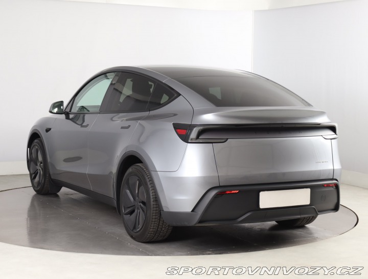 Tesla Model Y Long Range AWD 79kWh 2025
