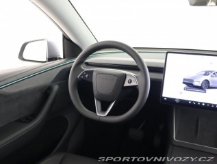 Tesla Model Y Long Range AWD 79kWh 2025