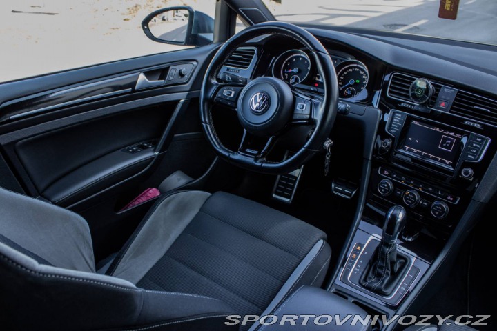 Volkswagen Golf 7R 2.0 TSI BMT 4Motion D 2015