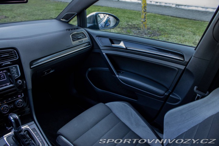 Volkswagen Golf 7R 2.0 TSI BMT 4Motion D 2015