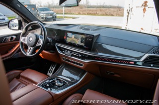 BMW X5 M60i xDrive 390kw  výfuk 2023