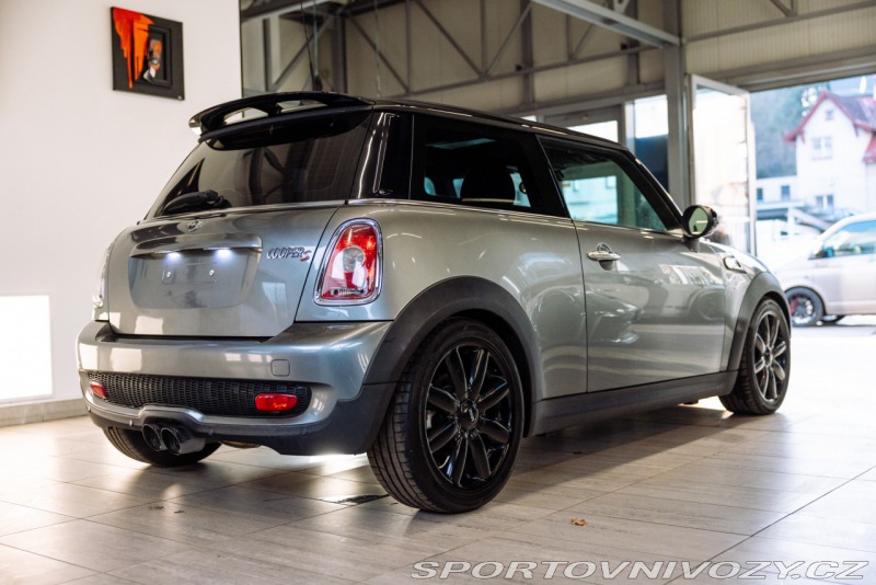 Mini Cooper Cooper S, R56