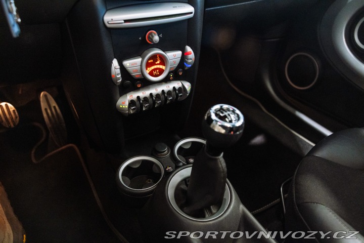 Mini Cooper Cooper S, R56 2007