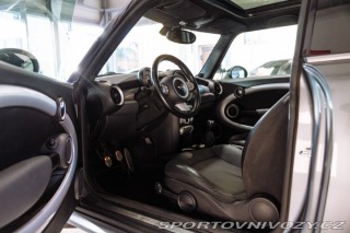 Mini Cooper Cooper S, R56 2007