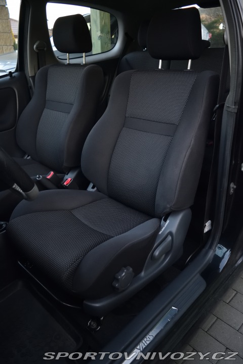 Toyota Yaris TS 2001