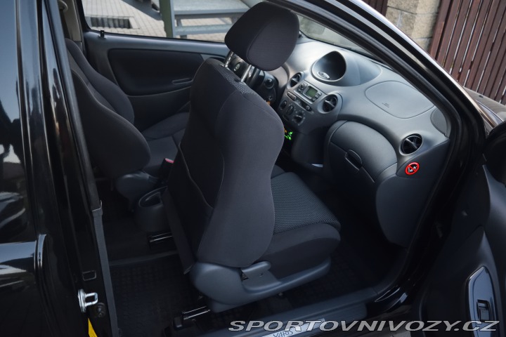 Toyota Yaris TS 2001