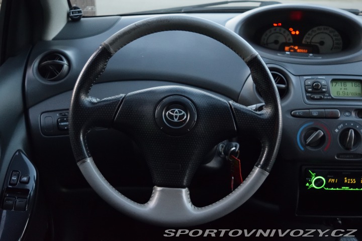 Toyota Yaris TS 2001